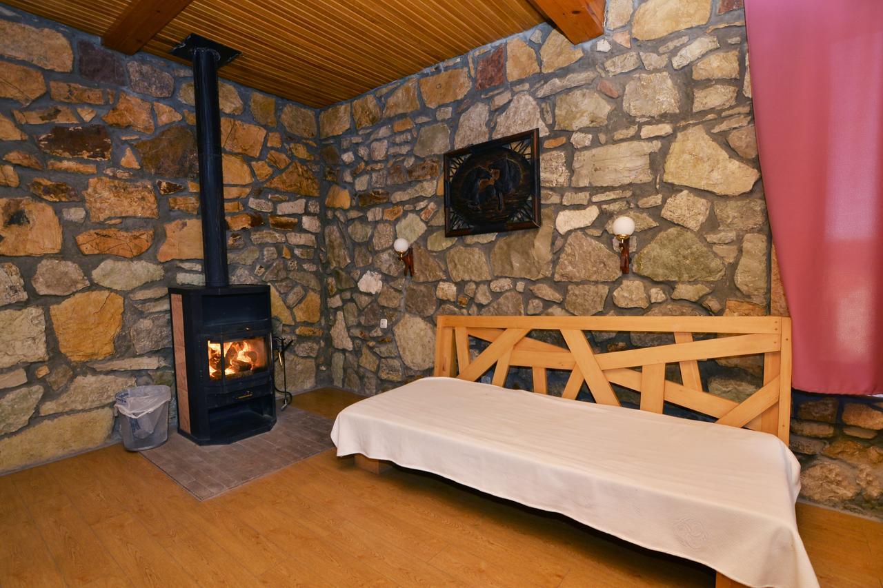 Apaga Resort Иджеван Екстериор снимка